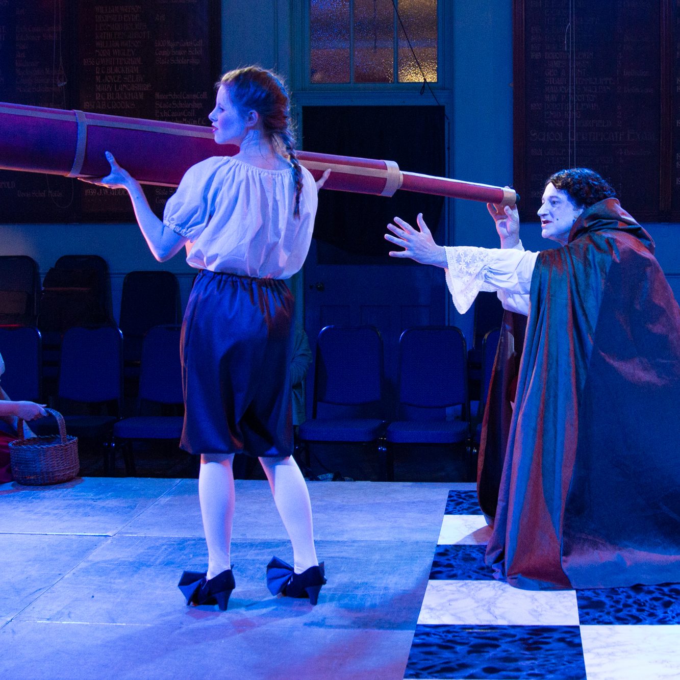 Nell Gwynn Set Design